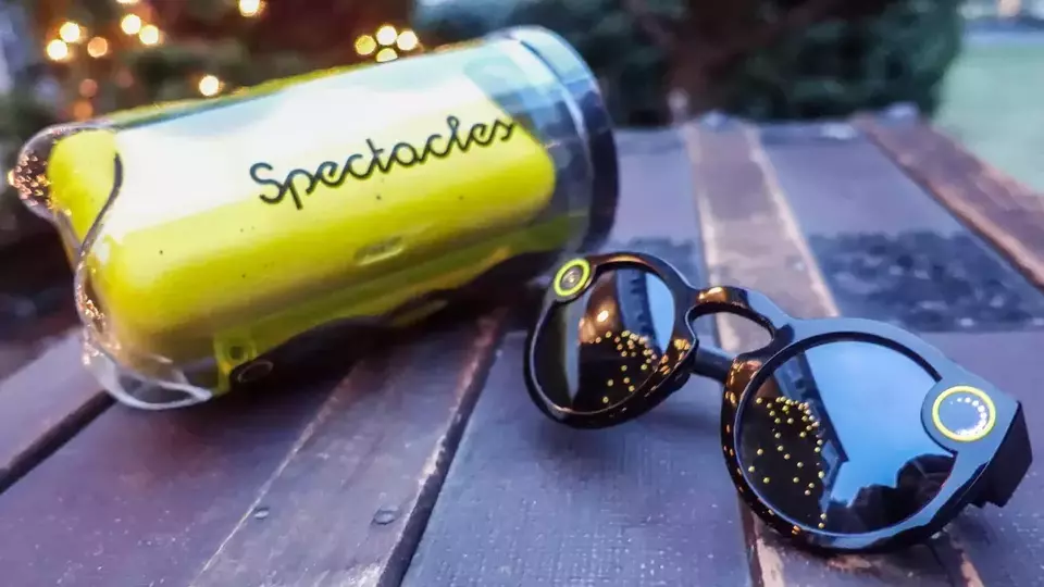 Snap's Spectacles 2016