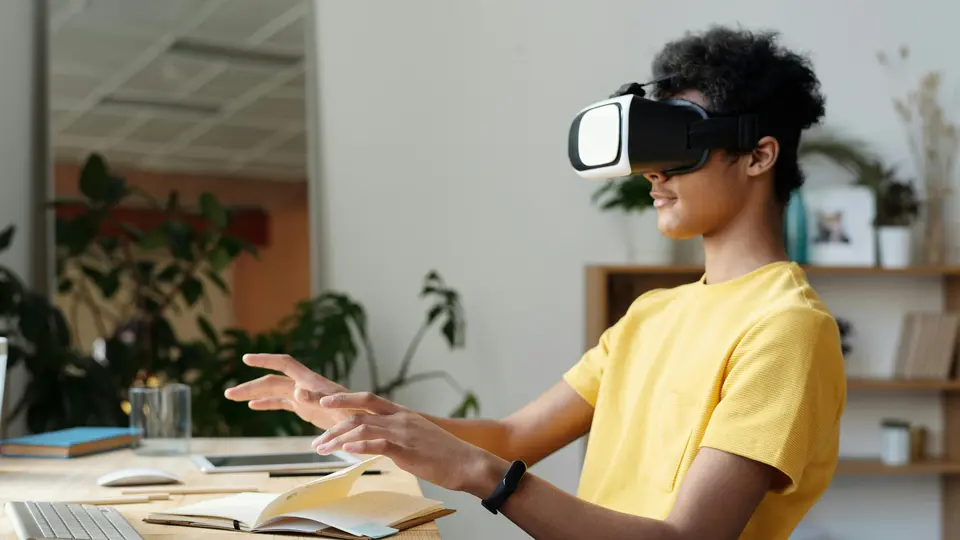 Benefits of Virtual Reality for Education